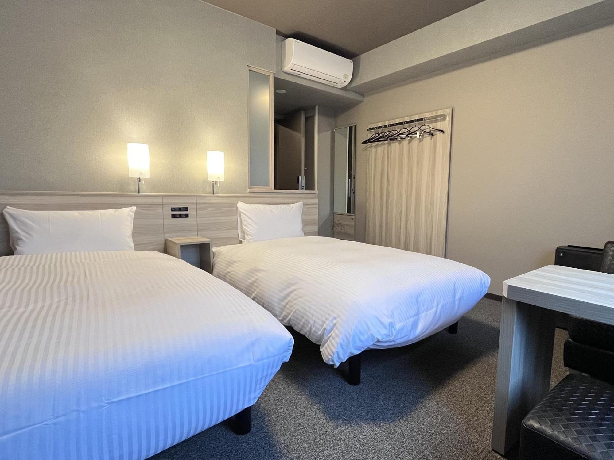 Hotel Route Inn Kuwana Exterior photo